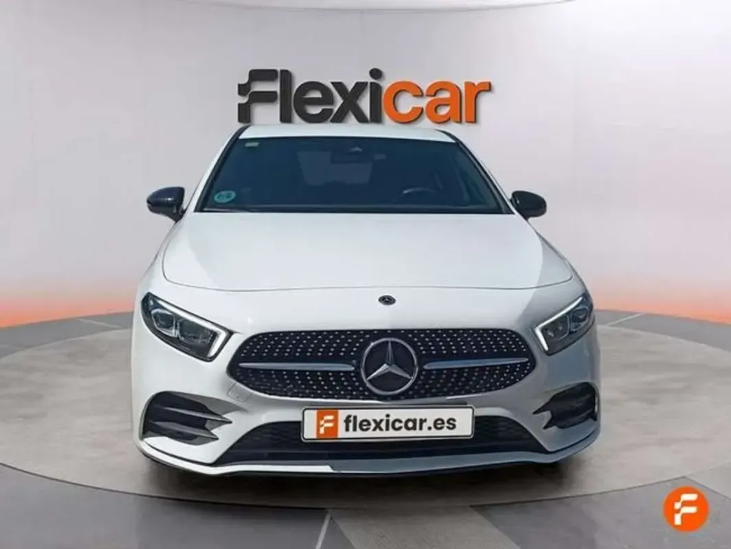 Usado Mercedes A180 136 CV (100 kW) 2022 Blanco Berlina