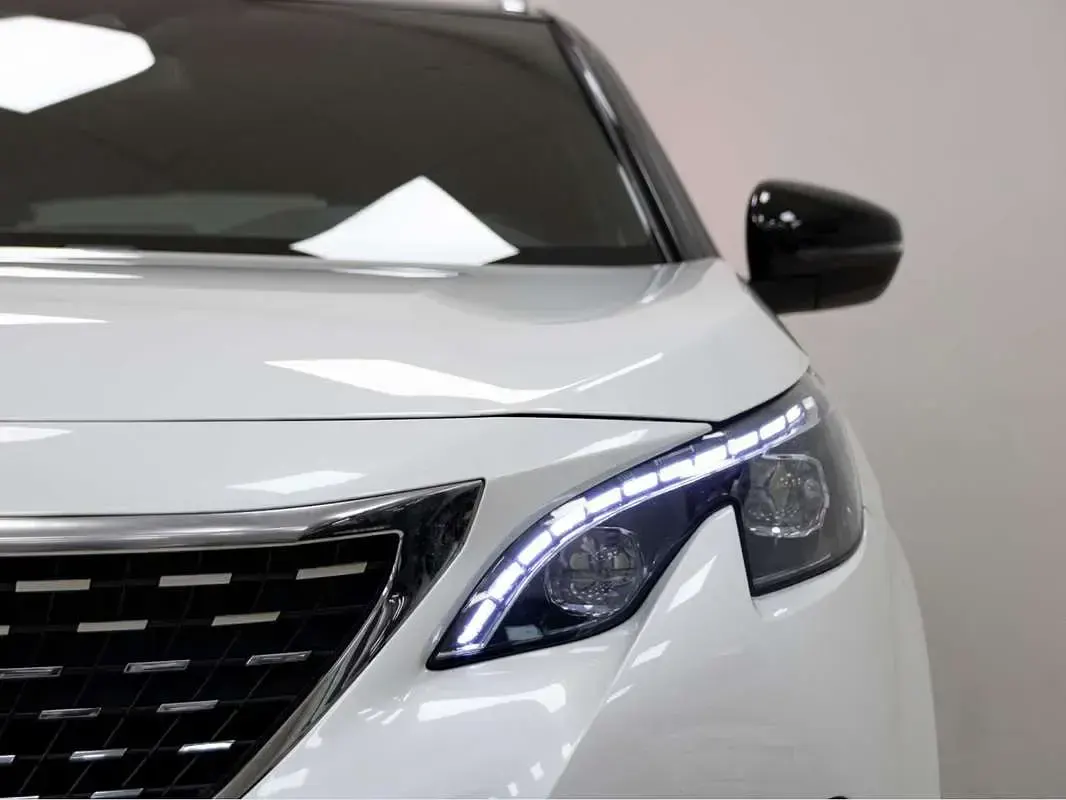 Usado Peugeot 3008 GT-line 131 CV (96 kW) 2018 Blanco SUV