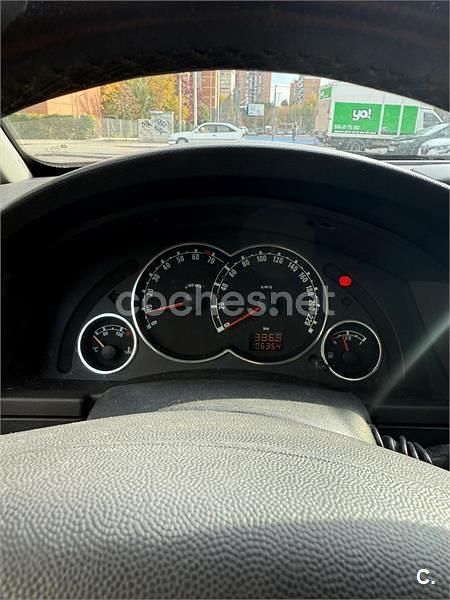 Usado Opel Meriva Cosmo 105 CV (77 kW) 2006 Gris / plata Monovolumen