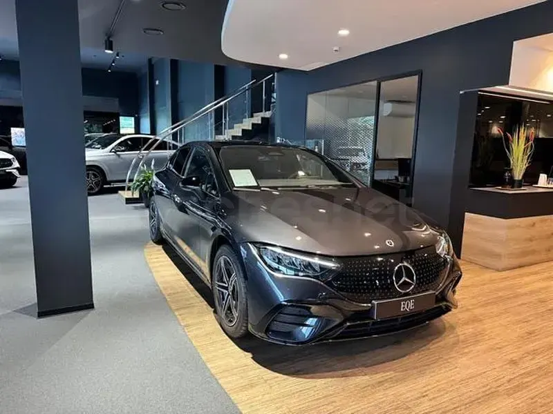 Nuevo Mercedes EQE350 AMG 22 kW (30 CV) 2025 Eléctrico Berlina