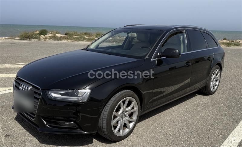 Negro Usado 2012 Audi A4 Familiar | 10.500 € (Un poco caro) - Imagen 1/4