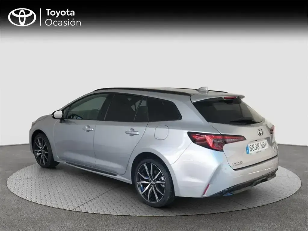 Usado Toyota Corolla Sport 196 CV (144 kW) 2025 Gris Familiar