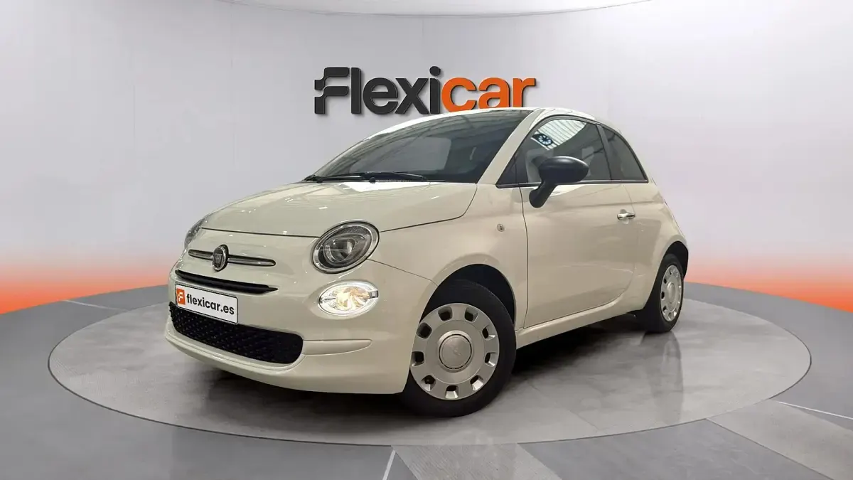 Usado Fiat 500 71 CV (52 kW) 2023 Blanco Berlina