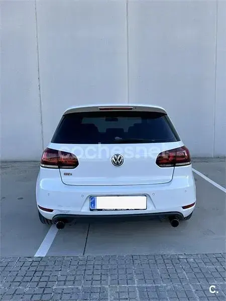 Usado VW Golf VI GTI 210 CV (154 kW) 2009 Blanco Utilitario