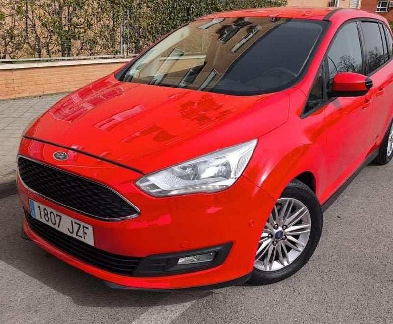 Usado Ford Grand C-Max Trend+ 125 CV (91 kW) 2017 Rojo Monovolumen