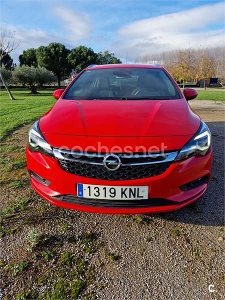 Rojo Usado 2018 Opel Astra Excellence Familiar | 8200 € (Buen precio) - Imagen 1/4