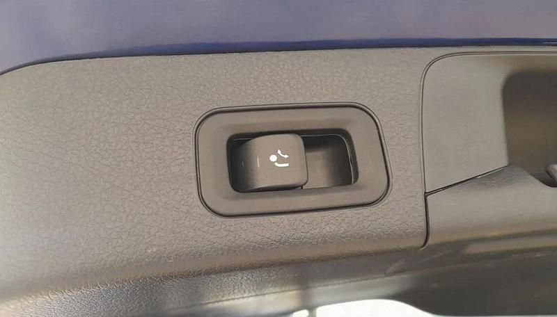 Usado Mercedes GLB200 163 CV (119 kW) 2021 Azul SUV