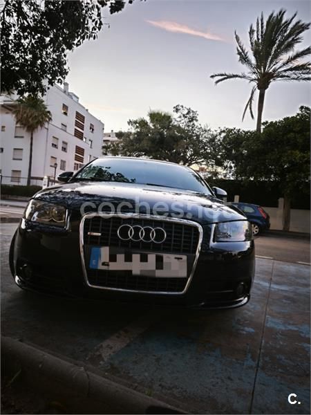 Negro Usado 2007 Audi A3 Ambiente Berlina | 4500 € (Precio justo) - Imagen 1/4