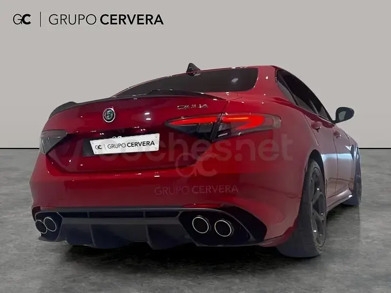 Nuevo Alfa Romeo Giulia Quadrifoglio 520 CV (382 kW) 2025 Rojo Berlina