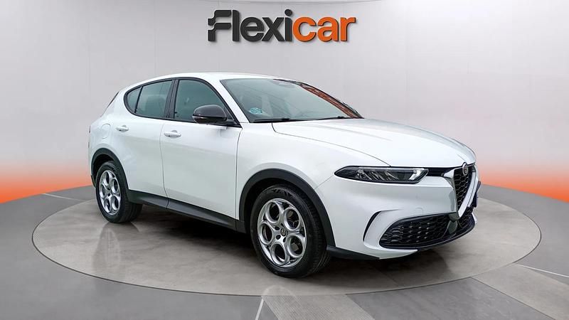 Usado Alfa Romeo Tonale Sprint 131 CV (96 kW) 2023 Blanco SUV