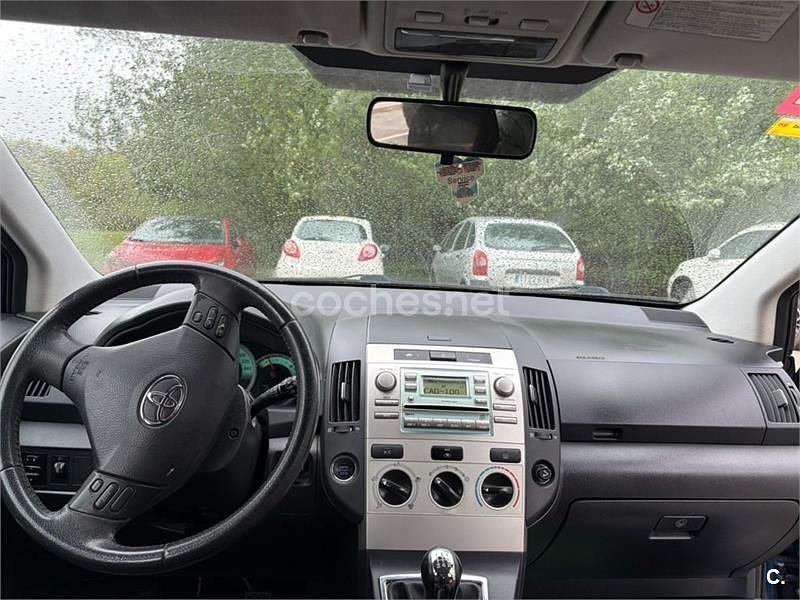 Usado Toyota Corolla Verso Luna 129 CV (94 kW) 2005 Azul Monovolumen