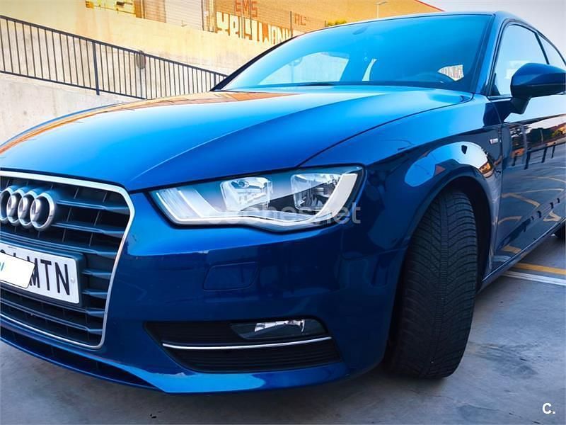 Usado Audi A3 S-Line 105 CV (77 kW) 2013 Azul Berlina