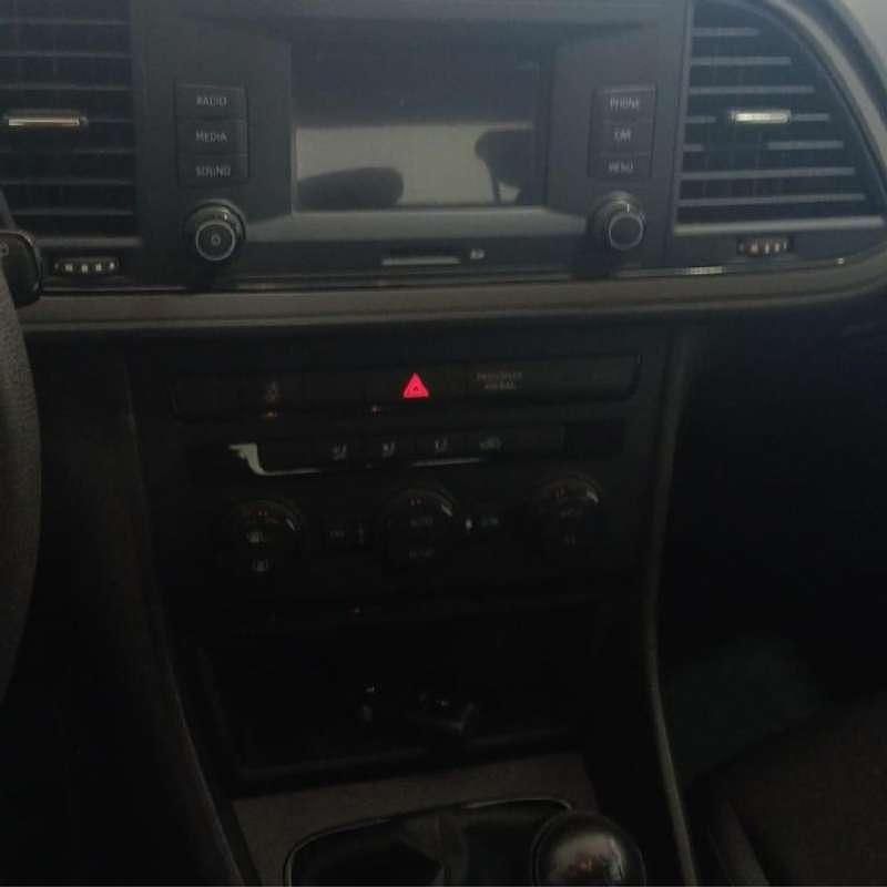 Käytetty Seat Leon Reference 116 HP (85 kW) 2020 Valkoinen Sedan
