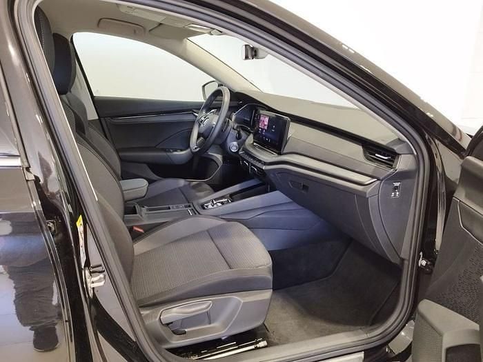 Usado Skoda Octavia Ambition 204 CV (150 kW) 2022 Negro Familiar