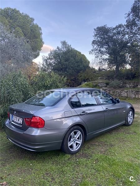 Usado BMW 320 170 CV (125 kW) 2011 Gris / plata Berlina