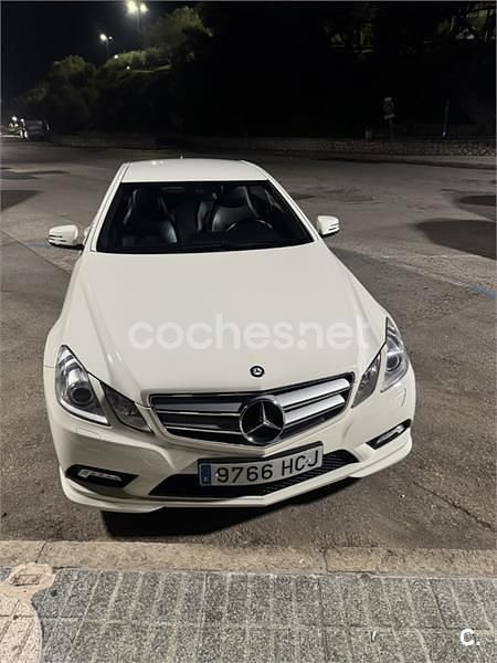 Usado Mercedes E220 170 CV (125 kW) 2011 Blanco Coupe