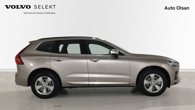Usado Volvo XC60 Core 197 CV (144 kW) 2023 Beige SUV