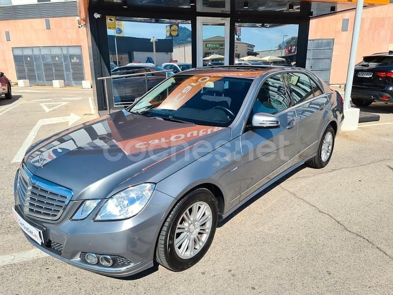 Beige Usado 2011 Mercedes E200 Berlina | 11.985 € (Buen precio) - Imagen 1/4