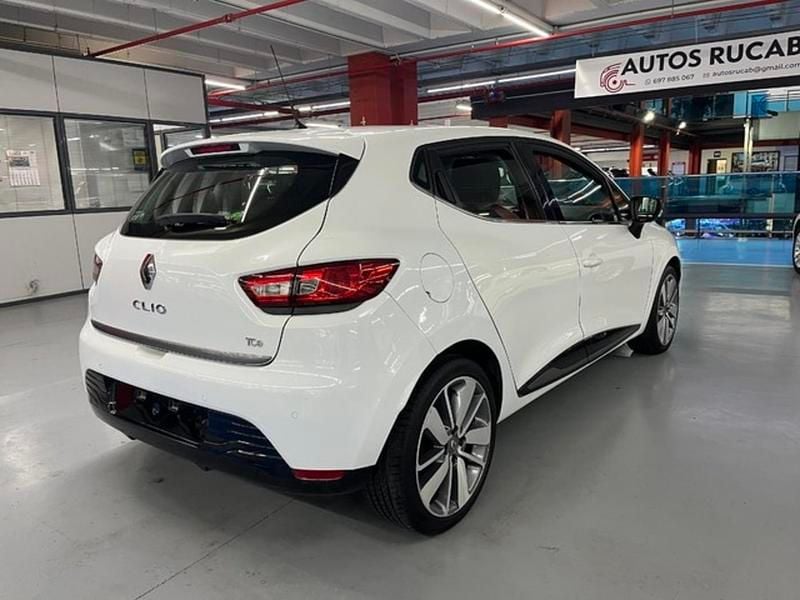 Usado Renault Clio IV 90 CV (66 kW) 2014 Blanco Utilitario
