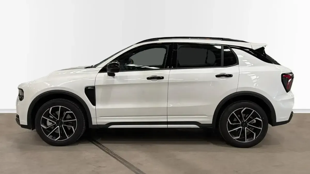 Usado Lynk & Co 01 276 CV (202 kW) 2026 Blanco SUV