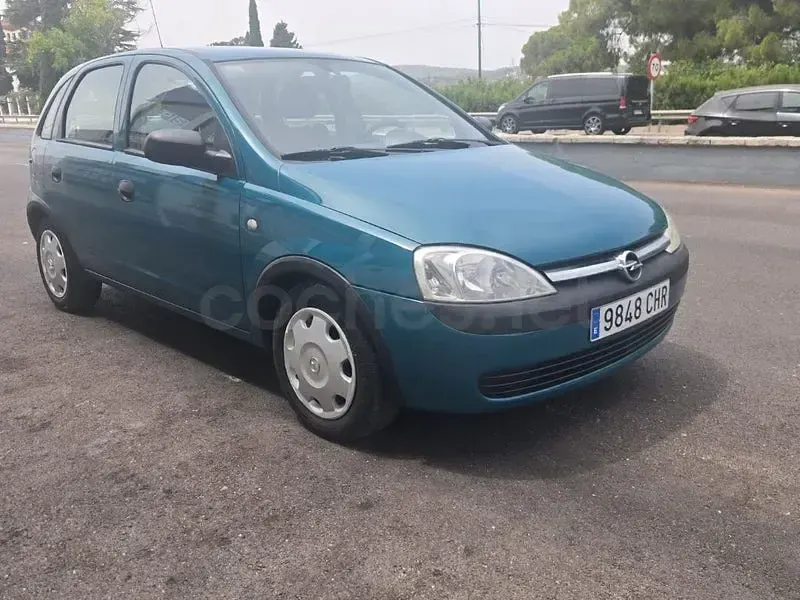 Usado Opel Corsa Club 75 CV (55 kW) 2003 Verde Utilitario
