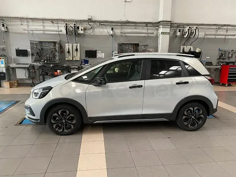 Usado Honda Jazz 122 CV (89 kW) 2025 Blanco Utilitario