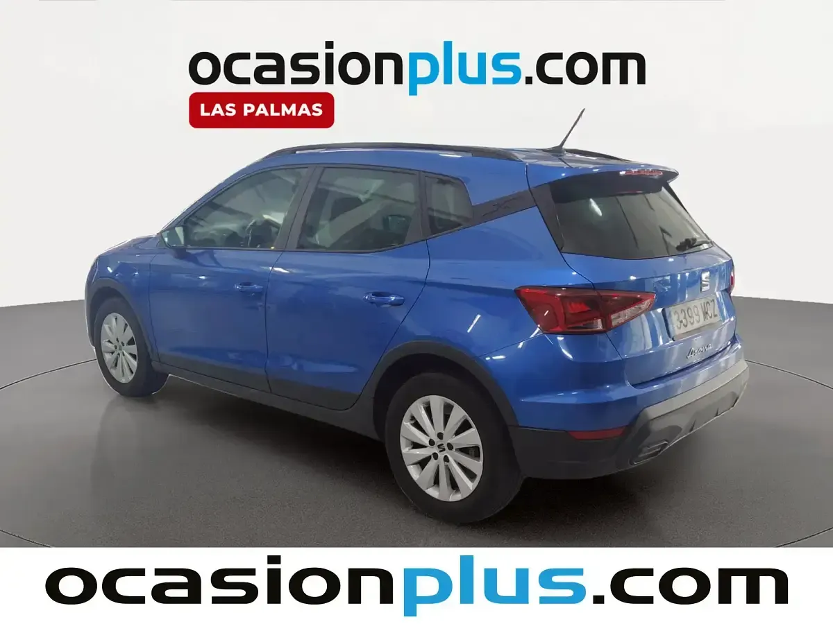 Usado Seat Arona Style 110 CV (80 kW) 2022 Azul SUV