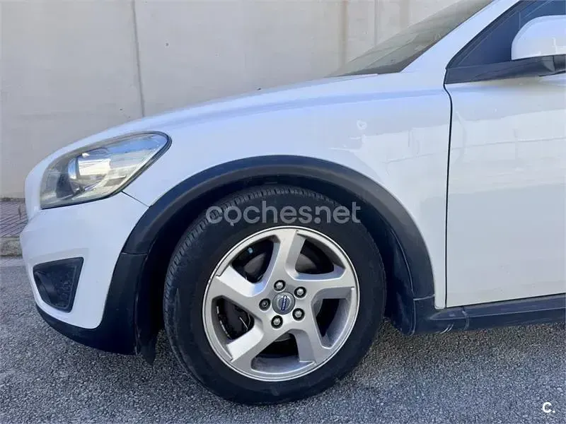 Usado Volvo C30 Momentum 109 CV (80 kW) 2011 Blanco Utilitario