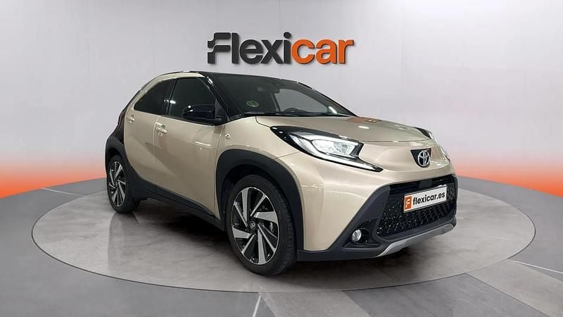 Käytetty Toyota Aygo X 72 HP (52 kW) 2022 Katumaasturi