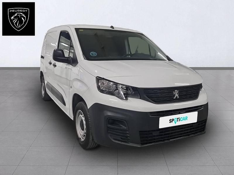 Usado Peugeot Partner 98 CV (72 kW) 2022 Blanco Monovolumen