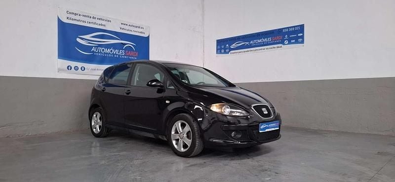 Usado Seat Altea 105 CV (77 kW) 2006 Negro Monovolumen