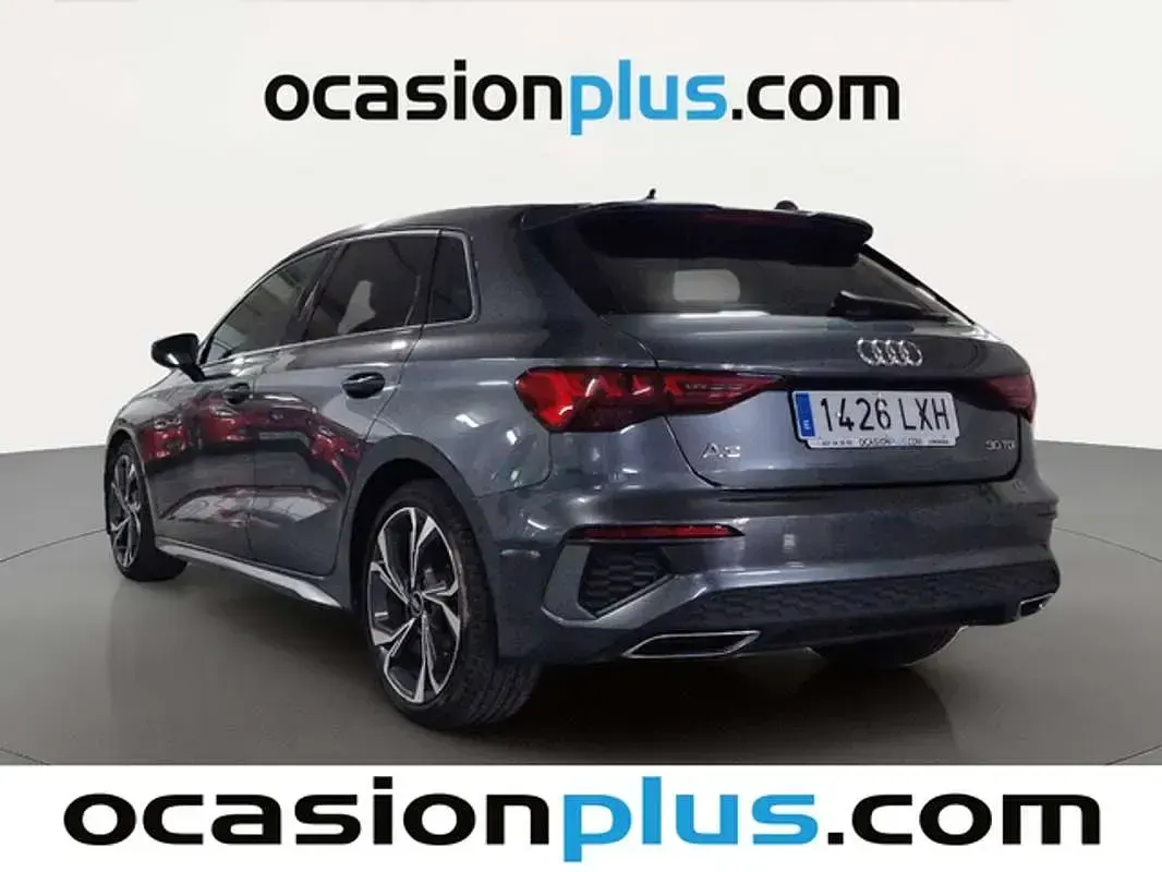 Usado Audi A3 Sportback S-Line 116 CV (85 kW) 2022 Gris Utilitario