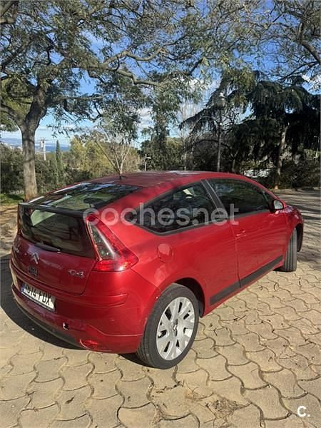 Usado Citroën C4 92 CV (67 kW) 2006 Rojo Berlina