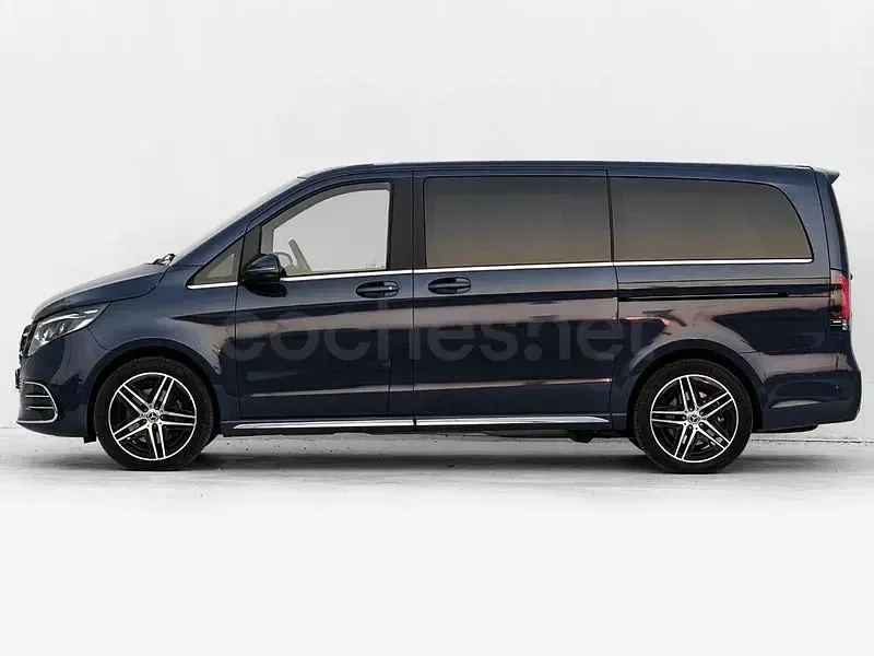 Usado Mercedes V300 Exclusive 239 CV (175 kW) 2024 Azul Monovolumen
