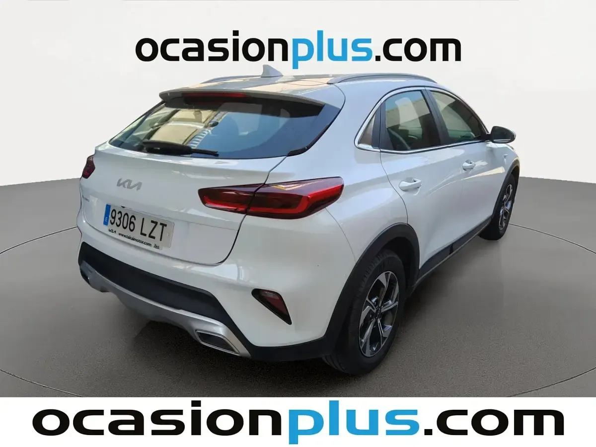 Usado Kia XCeed 120 CV (88 kW) 2022 Blanco SUV