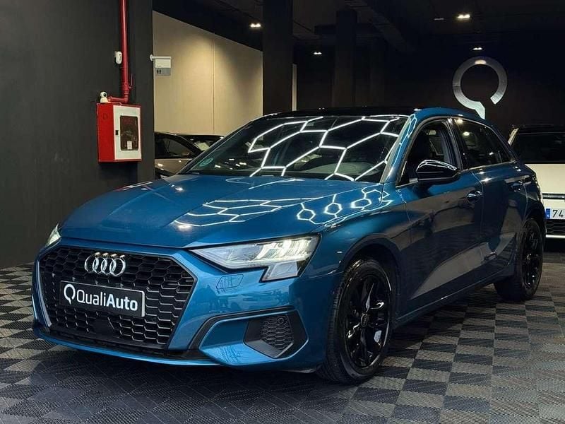 Usado Audi A3 Sportback Advanced 110 CV (80 kW) 2022 Azul Utilitario