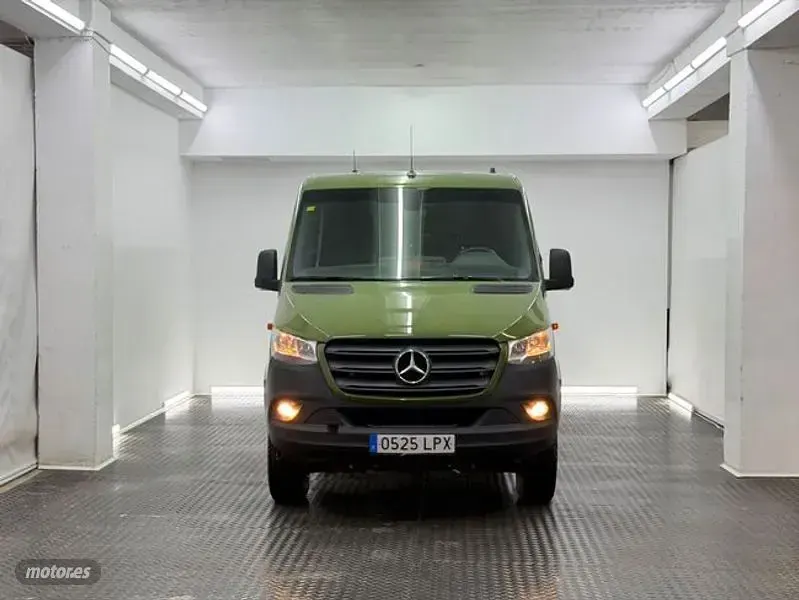 Usado Mercedes Sprinter 190 CV (139 kW) 2021 Verde Van