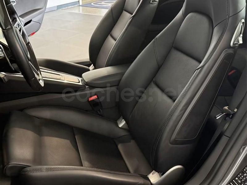 Usado Porsche 911 Carrera 370 CV (272 kW) 2018 Gris / plata Coupe