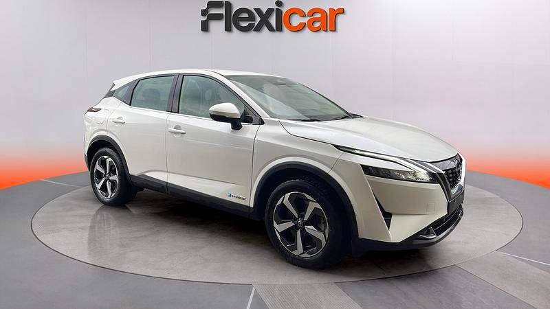Begagnad Nissan Qashqai Acenta 190 HK (139 kW) 2024 Vit SUV