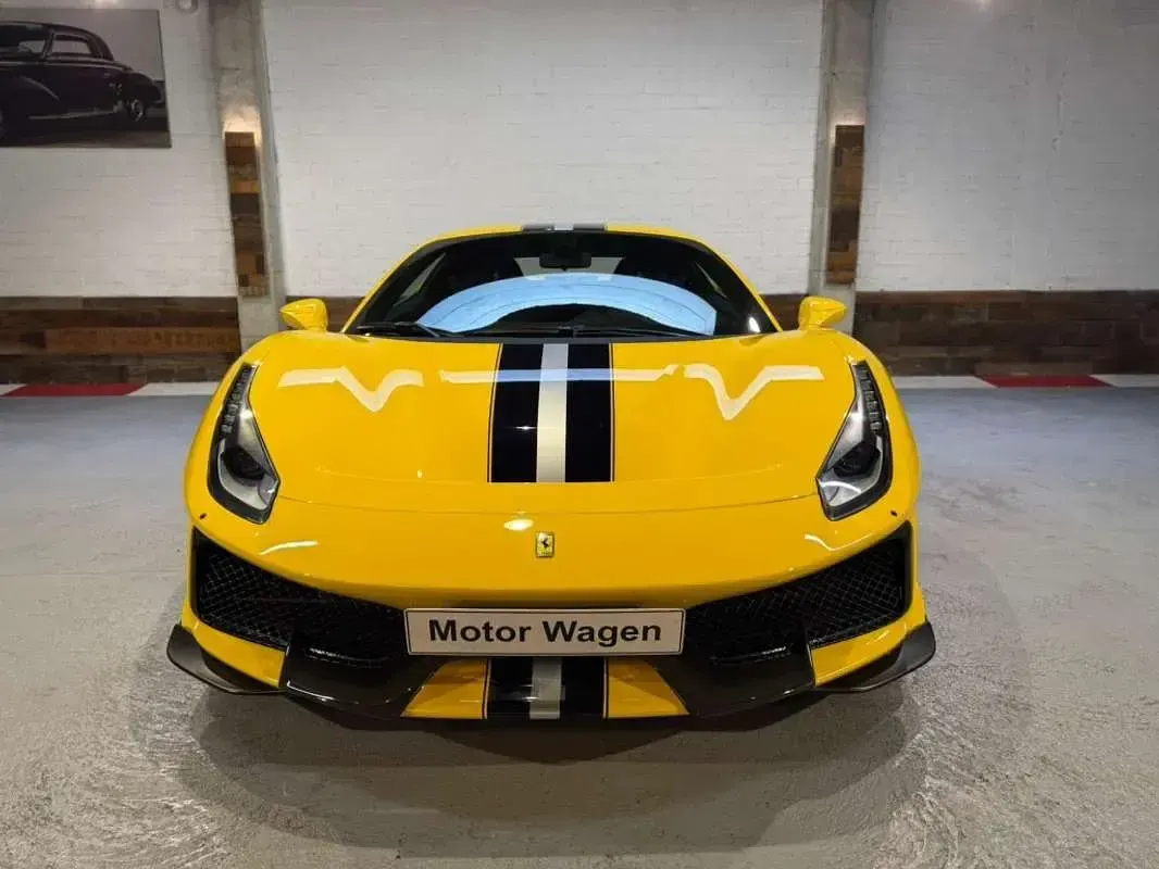 Usado Ferrari 488 721 CV (530 kW) 2020 Amarillo Coupe