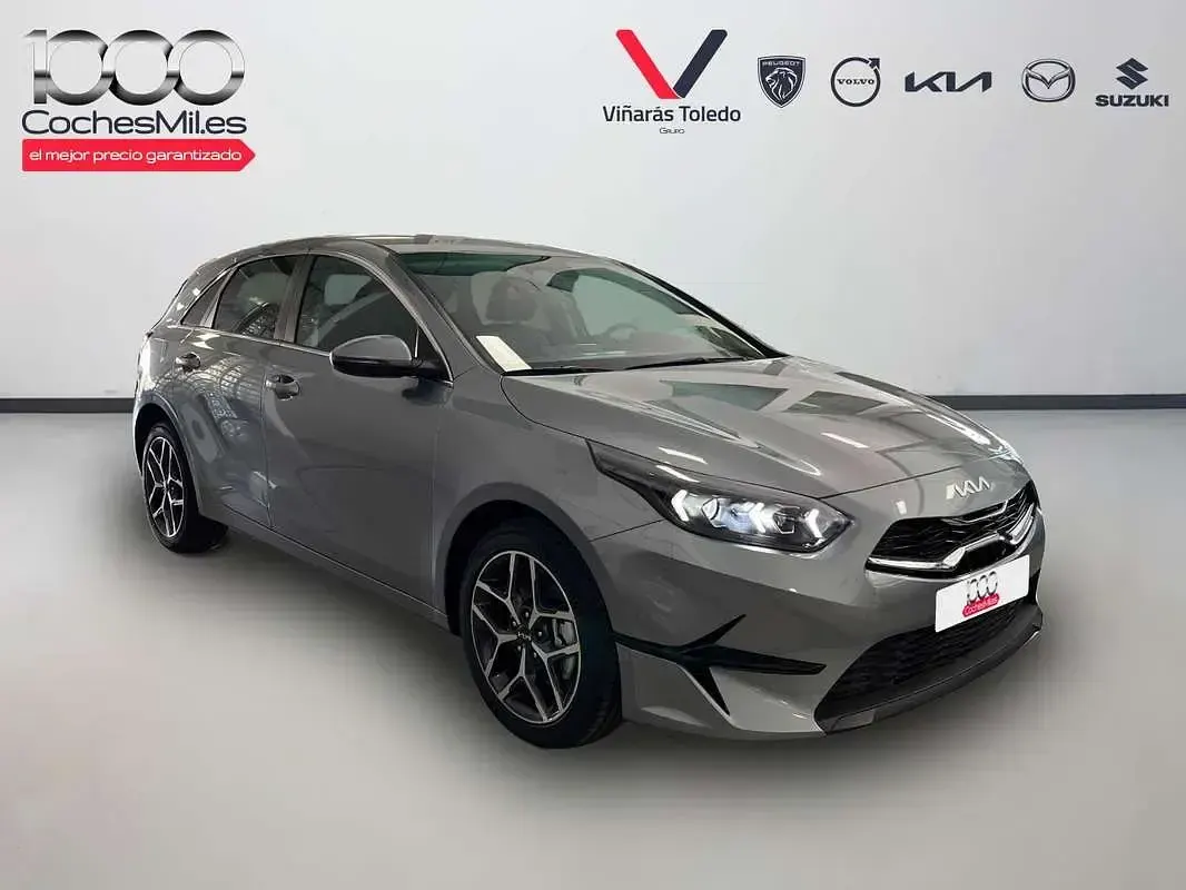 Nuevo Kia Ceed 140 CV (102 kW) 2026 Plateado Utilitario