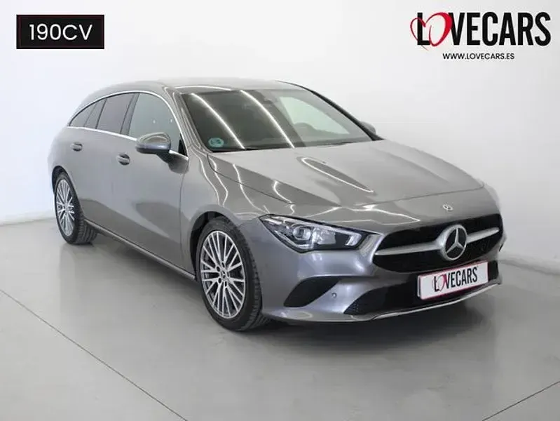 Usado Mercedes CLA220 Shooting Brake 190 CV (139 kW) 2022 Gris Familiar