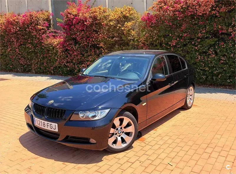 Usado BMW 318 129 CV (94 kW) 2008 Negro Familiar