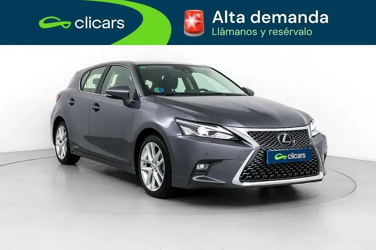 Usado Lexus CT200h Executive Line 99 CV (72 kW) 2018 Gris Berlina