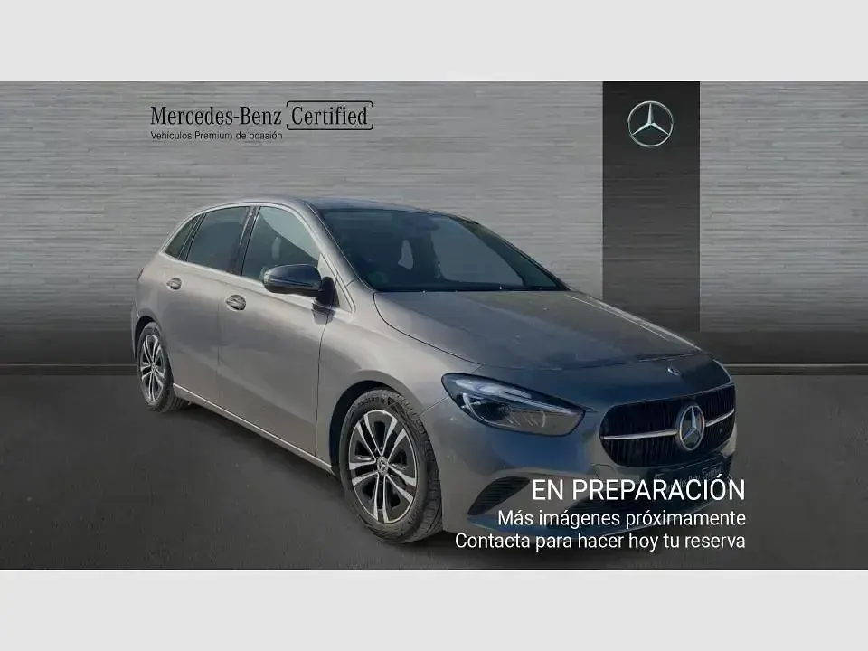Usado Mercedes B200 150 CV (110 kW) 2025 Gris Utilitario