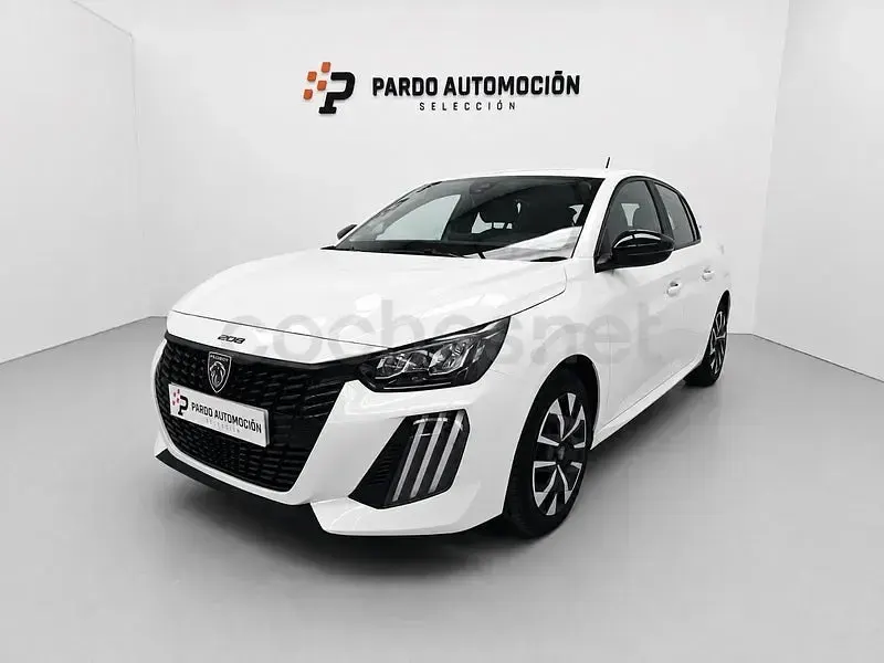 Usado Peugeot 208 Style 100 CV (73 kW) 2024 Blanco Utilitario