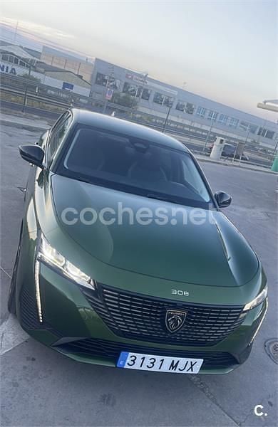 Usado Peugeot 308 Allure 130 CV (95 kW) 2023 Verde Berlina