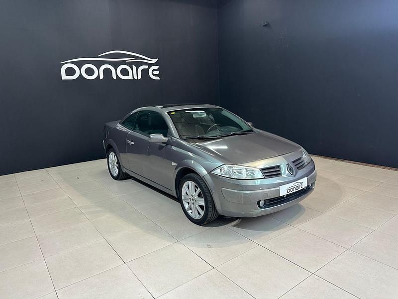 Gris Usado 2004 Renault Mégane II Authentique Utilitario | 3600 € (Precio justo) - Imagen 1/4