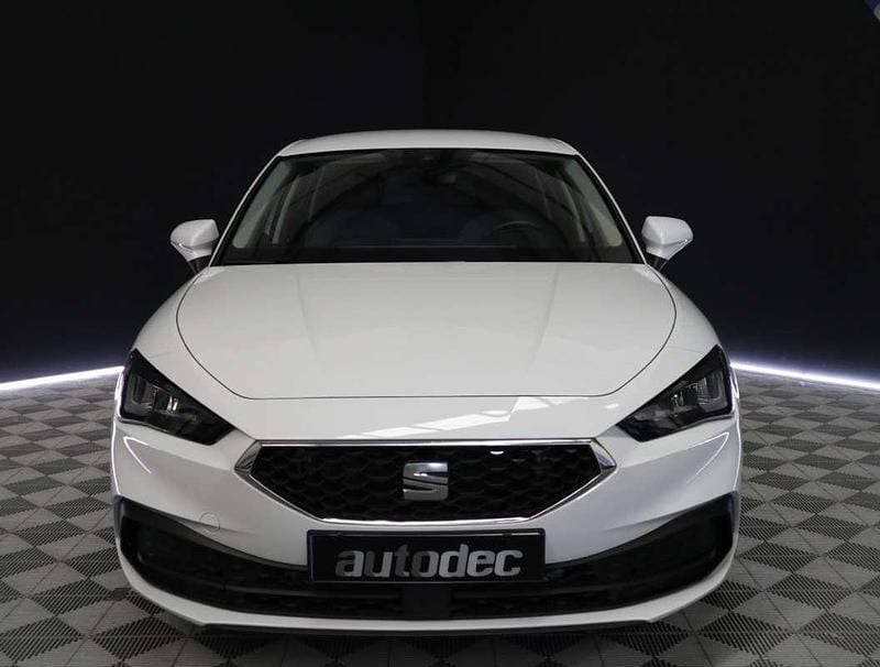 Usado Seat Leon Style 110 CV (80 kW) 2024 Blanco Utilitario