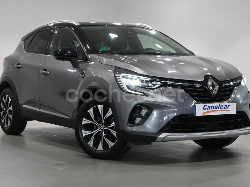 Usado Renault Captur Techno 90 CV (66 kW) 2024 Gris SUV